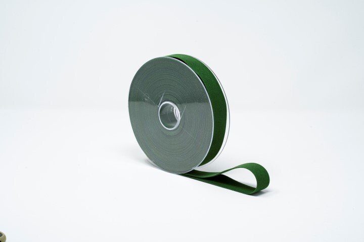 384UNO00391 FITA VELUDO 2.5CMX15MTS COR:VERDE - Image 1