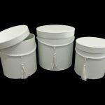 CONJ. 3 CAIXAS CARTAO RED. COR BRANCO 22X22CM