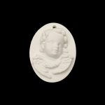 MEDALHA ANJOS RESINA L. 5,5X8ALT.