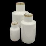 CERAMICA- JARRA MED. COR:BRANCO/OURO VIDRO