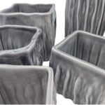 CERAMICA-CUBO RISCAS COR:CINZA VIDRADO