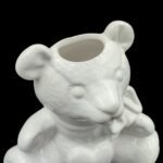 CERAMICA- URSO C/CORAÇAO COR:BRANCO VIDRADO