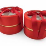 CONJ.2 CAIXAS CETIM C/LAÇO E TAMPA TRANSP. COR:VERMELHO