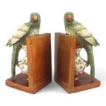 CONJ.2 SUPORTES PARA LIVROS POLIRESINA