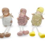 MENINA PRIMAVERA SENTADA COR:SORTIDAS