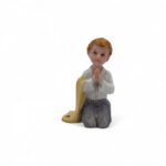 FIGURA MENINO RESINA