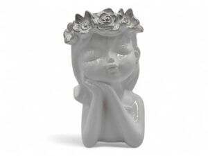 CERAMICA- BUSTO MENINA COR:PRATA