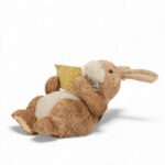 COELHO EM PALHA DEITADO