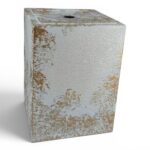 COLUNA C/FURO PLASTICO COR:BRANCO/OURO